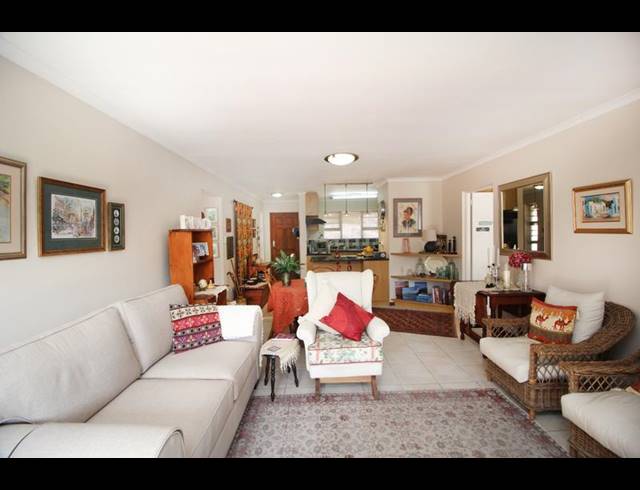 3 BEDROOM TOWNHOUSE FOR SALE IN HERSHAM